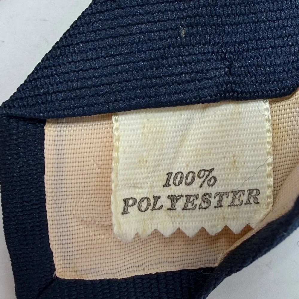 Don‎ Loper Beverly Hills Mens Navy Blue Mallard Duck Embroidered Vintage Necktie